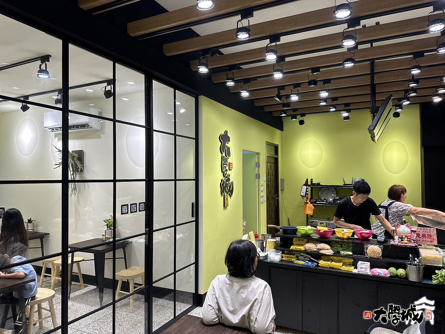 大學城滷味：商空+CIS主視覺系列整體設計 25