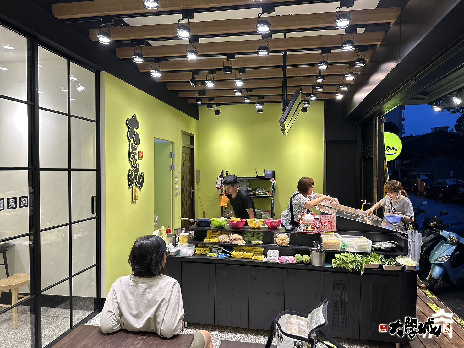 大學城滷味：商空+CIS主視覺系列整體設計 14