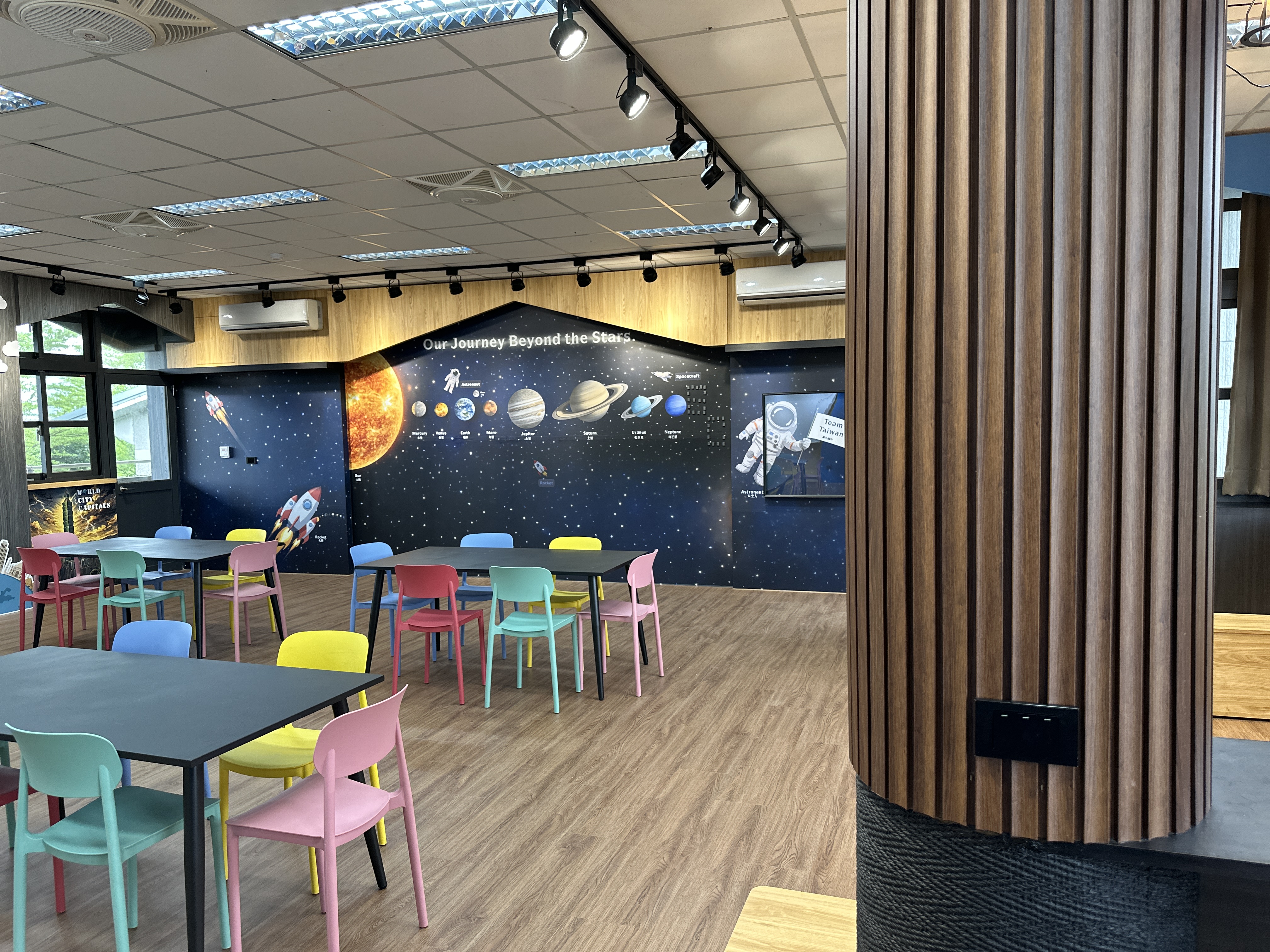 興中國中：雙語多元教室/商空+CIS主視覺系列整體設計 60