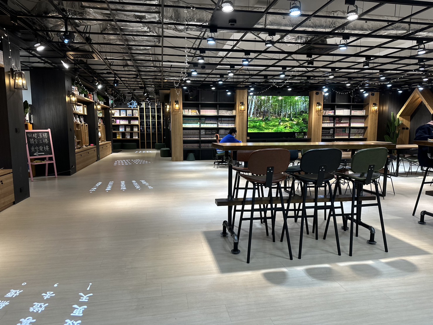 海山高中：圖書館一館 /商空+主視覺系列整體設計 14